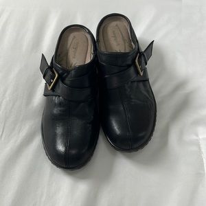Easyspirit black loafers/clogs